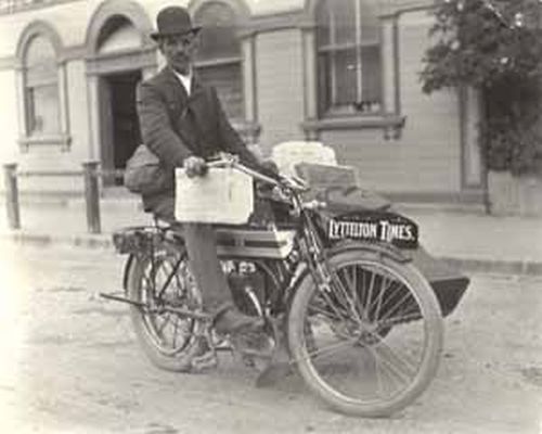 Bill Wright outside the Union Bank, High Street, Rangiora
