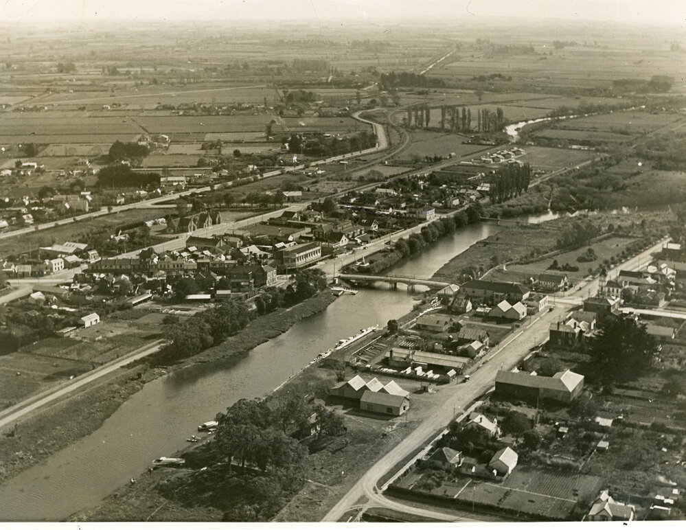 Aerial view of Kaiapoi and the Cam River, 1937