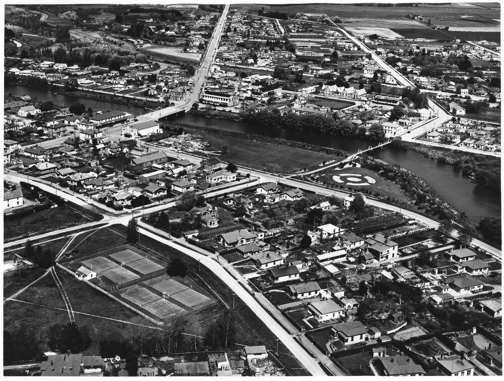 Kaiapoi viewed from the air, 1955