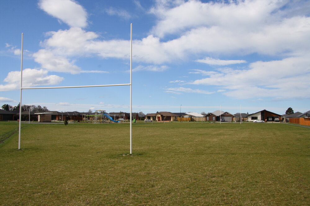 Acacia Avenue Reserve, 2015