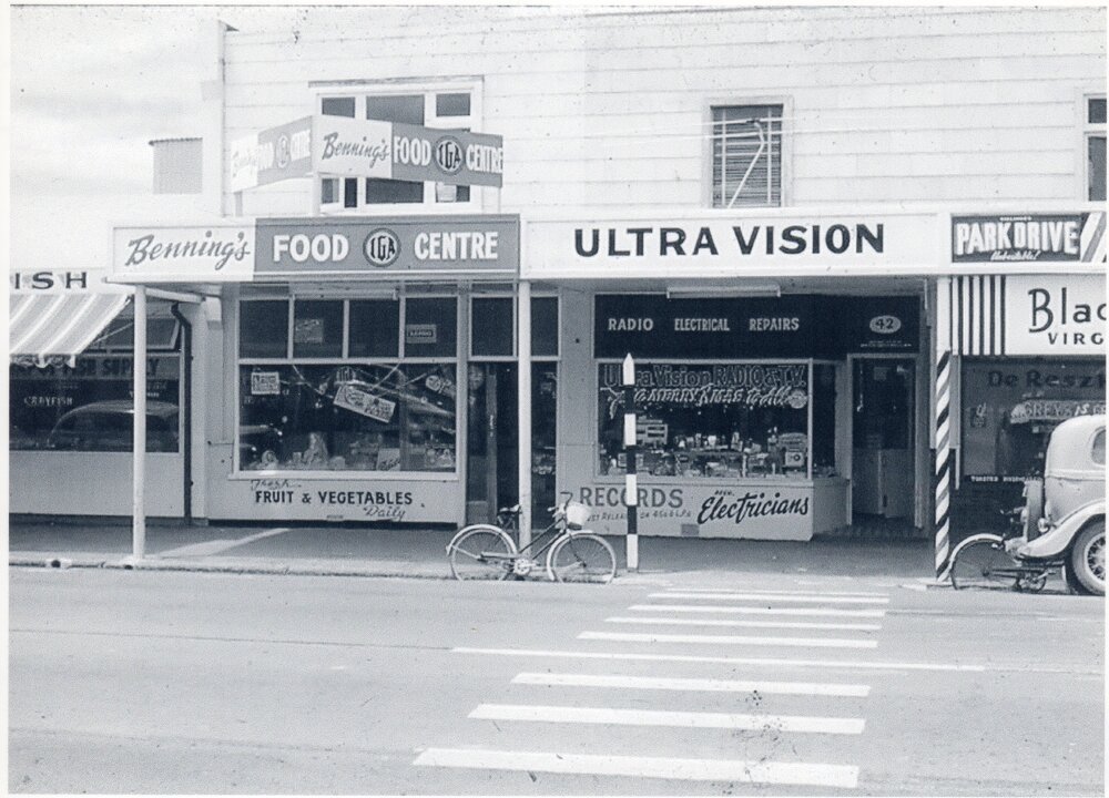 Benning's IGA Food Centre and Ultra Vision Radio and TV High Street, Kaiapoi