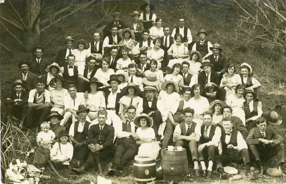 A group at Kairaki Beach, Christmas 1923