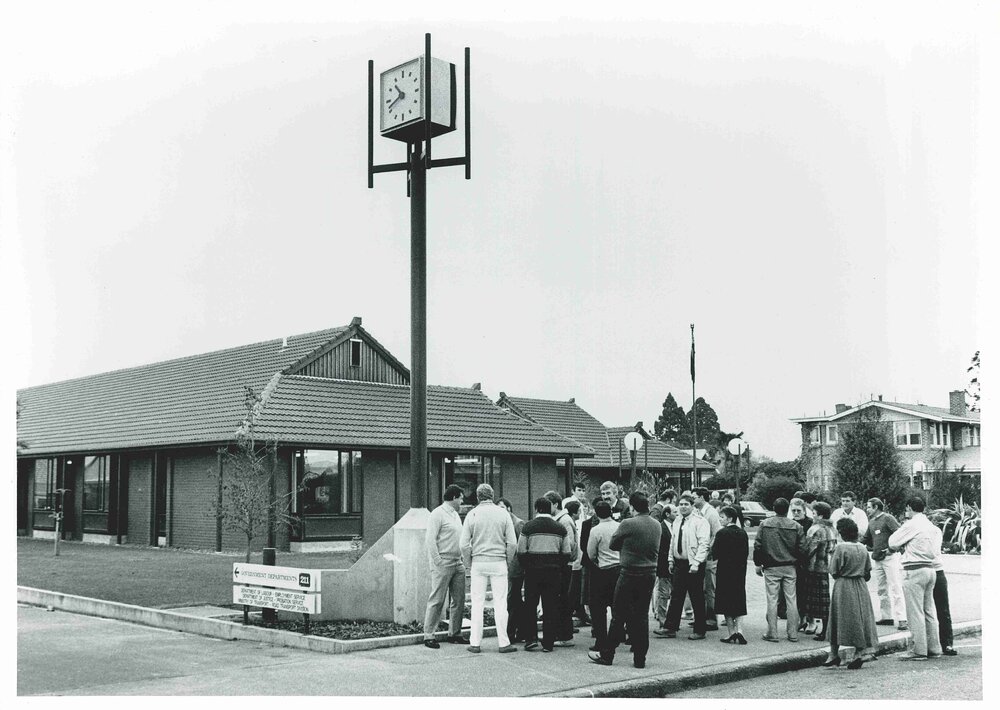 Rotary club donation of clock, High Street, Rangiora, c.1986