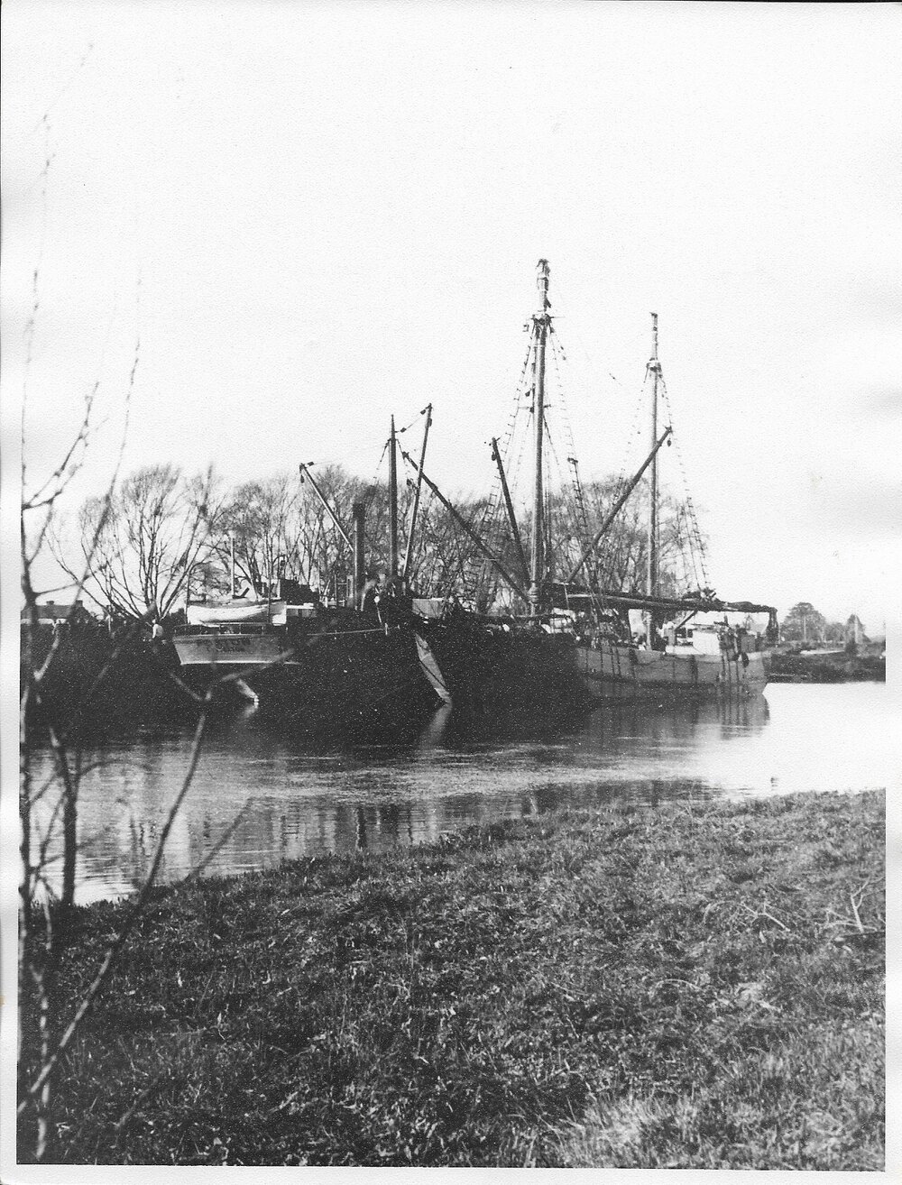 The FOXTON and NGAHAU ON Kaiapoi River, N.Z.