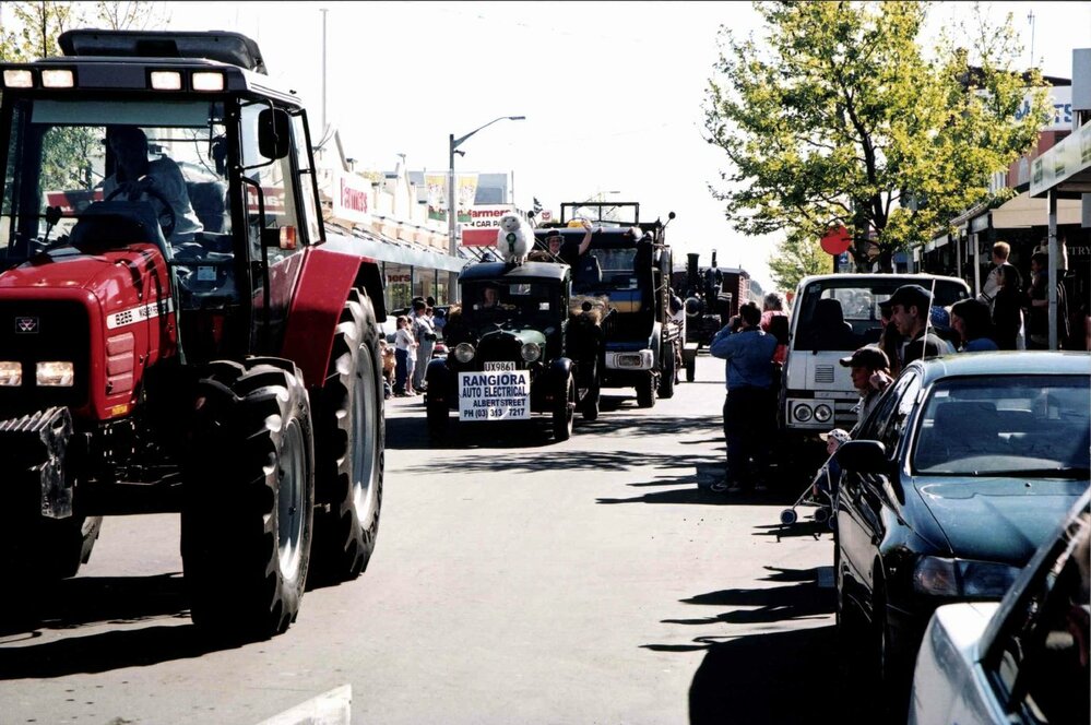 Country comes to town Parade - Rangiora