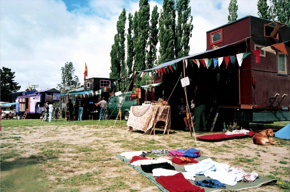 Gypsy House Buses, Ashley River