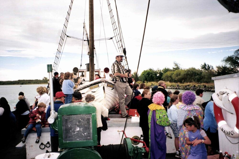 Outing for Cancer Children on M.V. TUHOE Waimakariri River