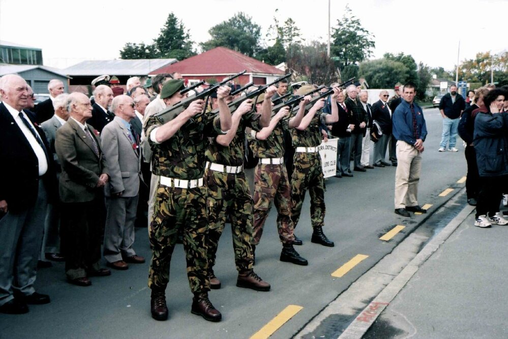 Firing party salutes war dead at Rangiora commemoration April 2000