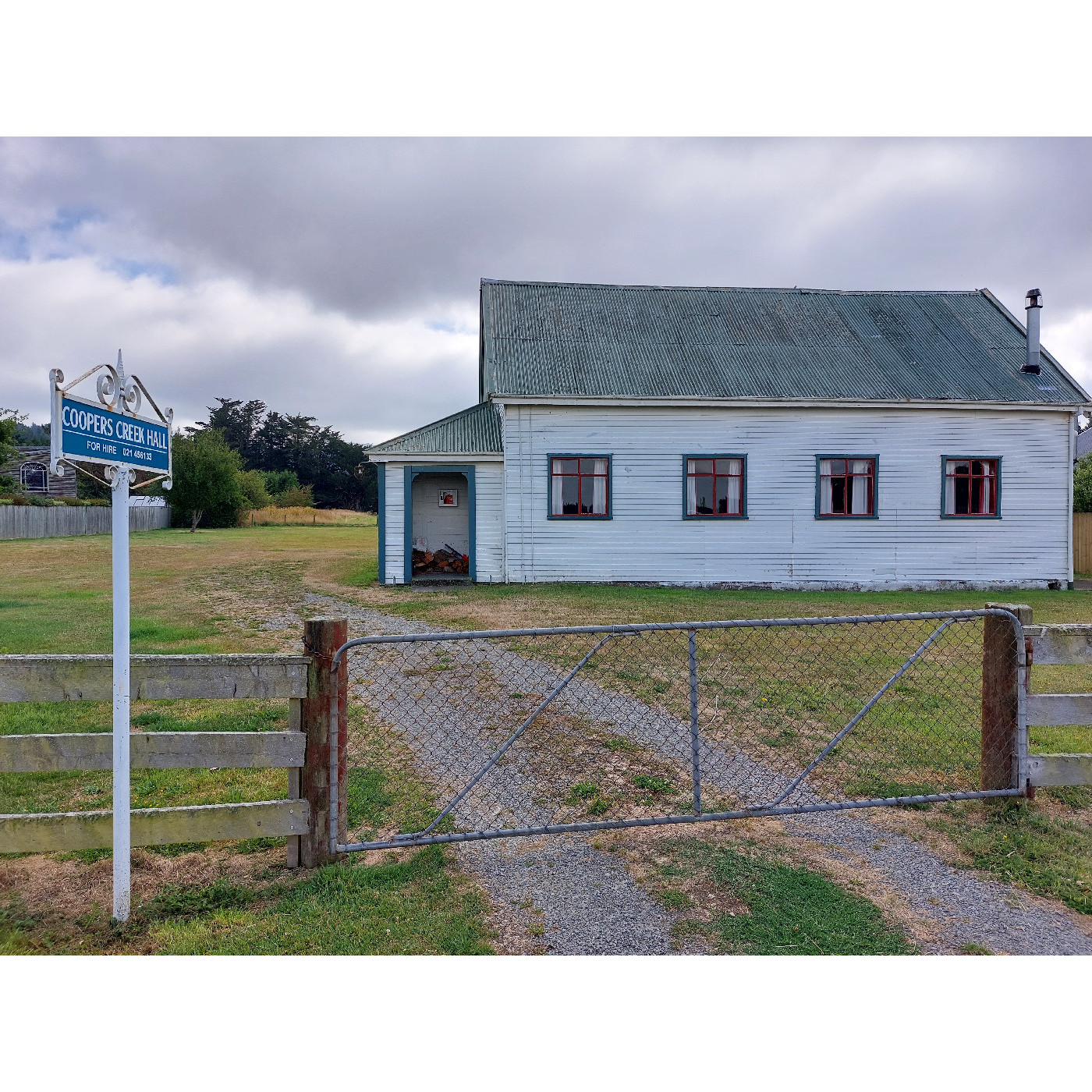 Coopers Creek Hall