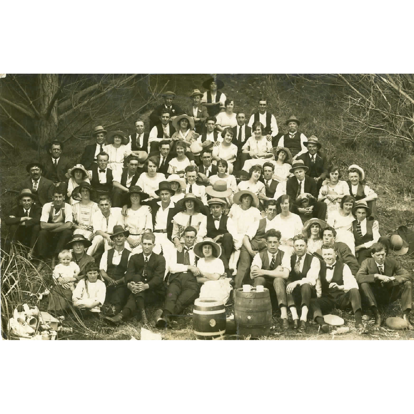 A group at Kairaki Beach, Christmas 1923