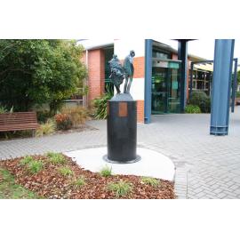 Alison Erickson sculpture outside the Trevor Inch Memorial Library, 31 August 2015