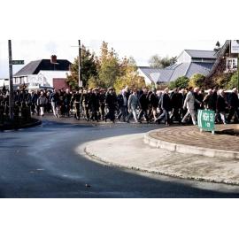 Old Soldiers on Parade corner High and King Streets April 2000