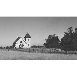 Roman Catholic Church of the Holy Passion, Amberley